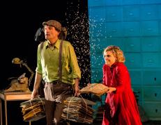 LA NENA DELS PARDALS AMB LA TRESCA - TEATRE AL DETALL